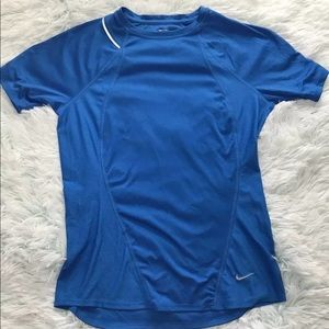 Women’s XS Nike Dri Fit Shirt